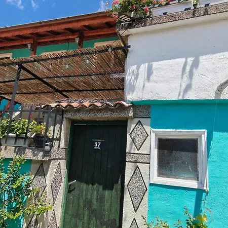 Turquoise 4 Bds *